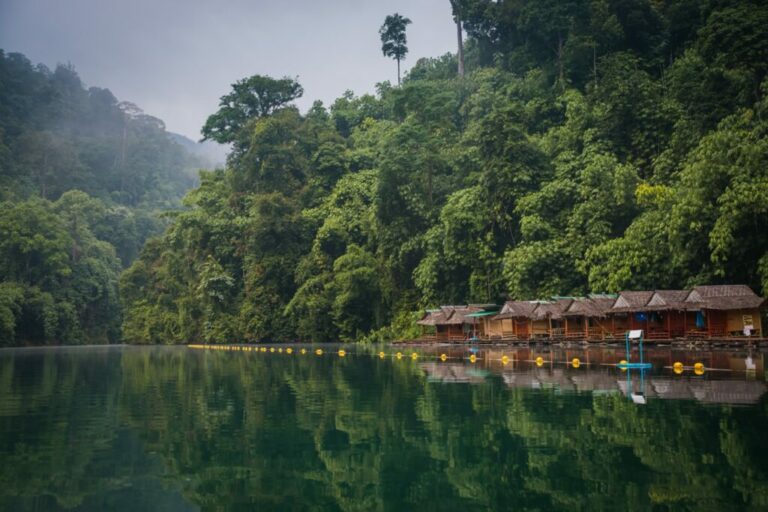 Read more about the article 10 Unique Experiences that Redefine Exotic Escapes