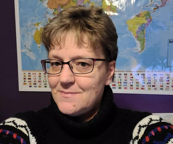 LIZ PHILLIPS
