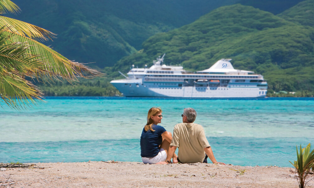 V_couple_7889-hi Some ships sail UPON the sea. The Gauguin is a creature OF the sea. Built specifically to navigate the islands of French Polynesia, The Gaugin features a small size that allows her to maneuver from open ocean to lagoon as nimbly as a yacht.